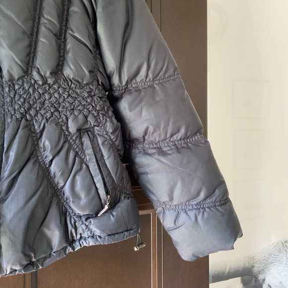 RAINFOREST Packable Travel Coat - Black - Picture 6 of 11